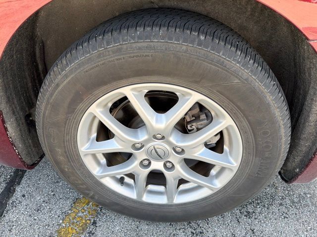 Used 2023 Chrysler Pacifica Touring-L FWD image 8