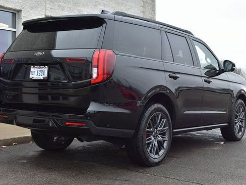Used 2025 Ford Expedition Platinum w/ Stealth Performance Package image 11