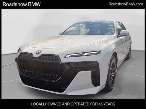 Certified 2025 BMW 760i xDrive w/ Premium Package AWD/4WD image 1