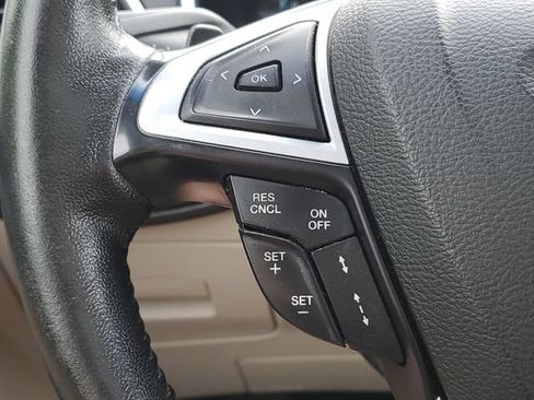 Used 2016 Ford Edge Titanium w/ Equipment Group 302A AWD/4WD image 27