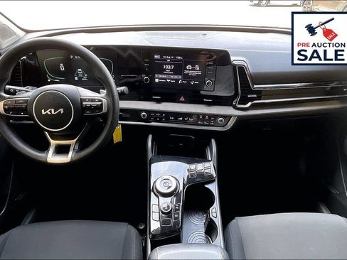 Used 2023 Kia Sportage LX AWD/4WD image 15