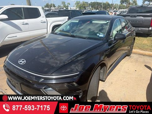 Used 2025 Hyundai Sonata SEL FWD image 1
