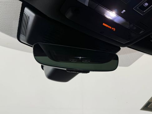 New 2026 Jaguar F-PACE R-Dynamic S image 18