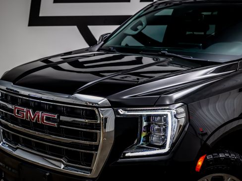 Used 2023 GMC Yukon SLT AWD/4WD image 21