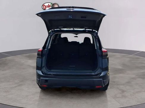Used 2025 Nissan Rogue S FWD image 9