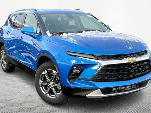 New 2026 Chevrolet Blazer LT w/ Convenience Package image 2