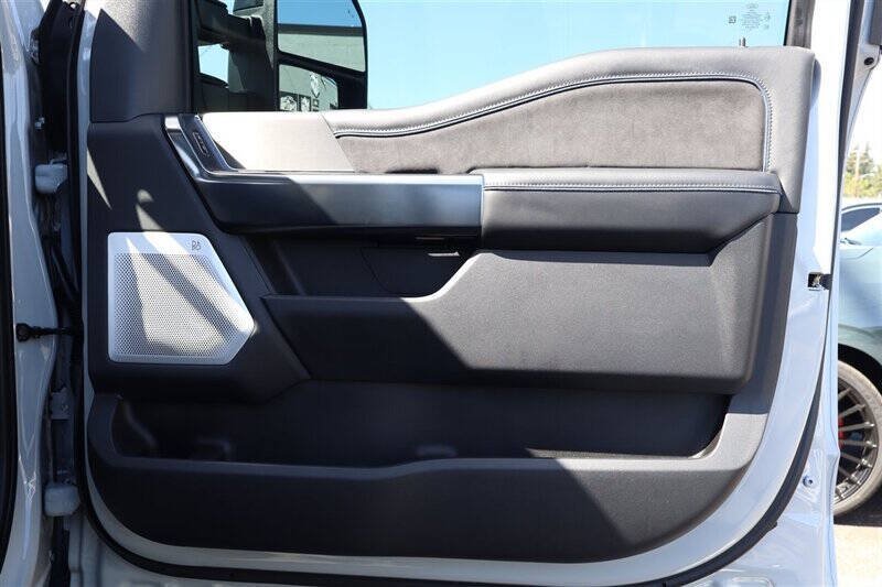 Used 2026 Ford F350 Platinum AWD/4WD image 33