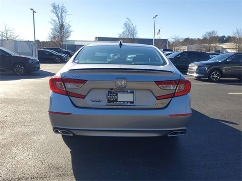 Used 2022 Honda Accord Sport image 5
