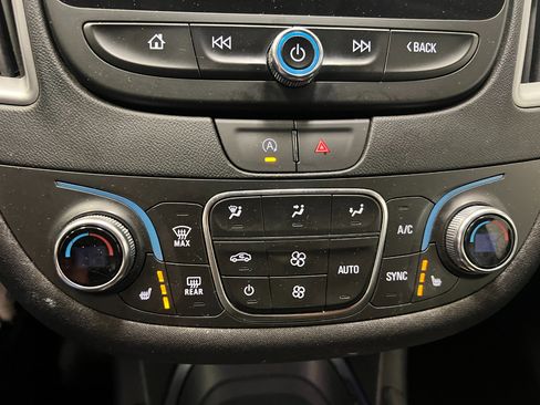 Used 2023 Chevrolet Malibu LT image 36