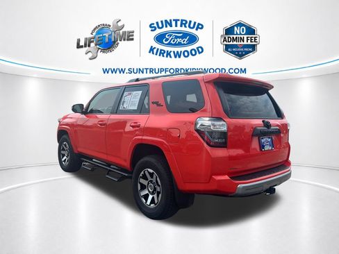 Used 2024 Toyota 4Runner TRD Off-Road Premium w/ Moonroof Package AWD/4WD image 3