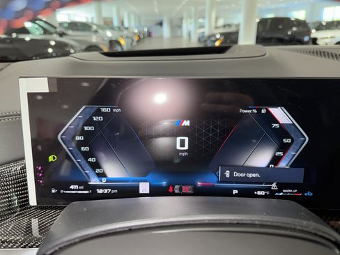 New 2026 BMW X7 M60i image 17