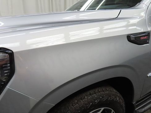 Used 2025 GMC Yukon AT4 w/ LPO, Get Active Package AWD/4WD image 54