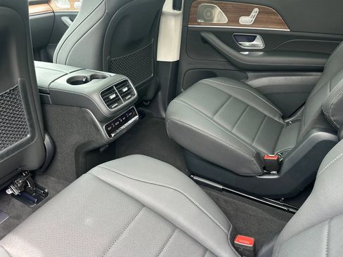 New 2026 Mercedes-Benz GLS 450 4MATIC image 19