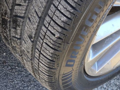 Used 2023 INFINITI Q50 Luxe image 18