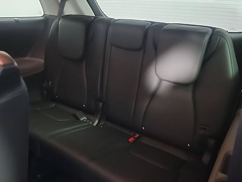 Used 2026 Kia Carnival EX FWD image 21