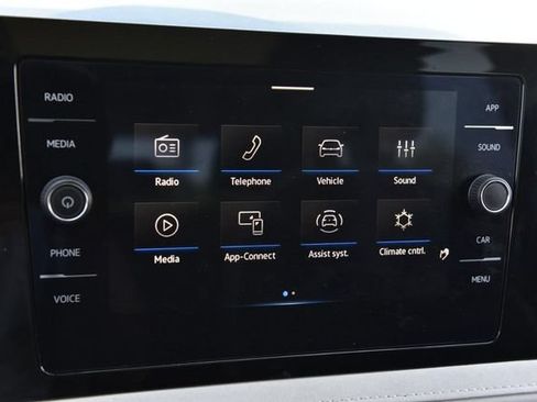 Used 2025 Volkswagen Taos SE FWD image 13