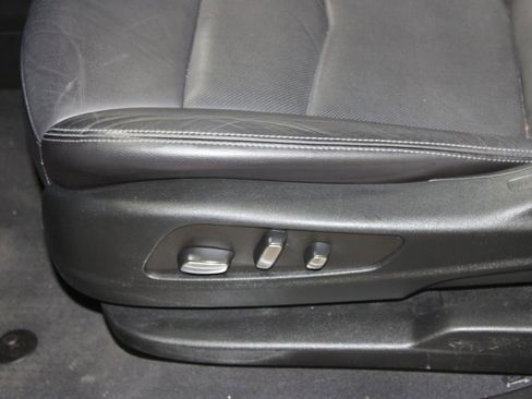 Used 2024 Cadillac XT5 Premium Luxury FWD image 36