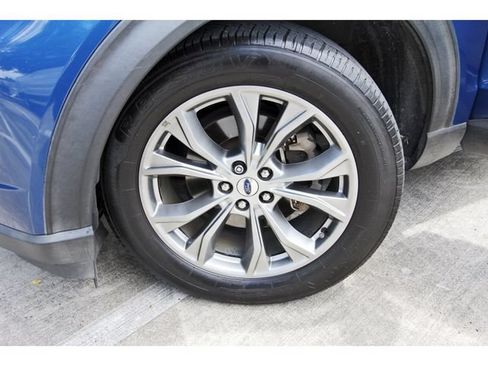 Used 2022 Ford Explorer XLT w/ Equipment Group 202A RWD image 31