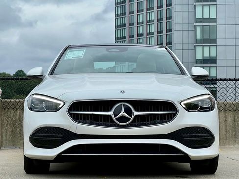 Used 2024 Mercedes-Benz C 300 4MATIC Sedan image 3