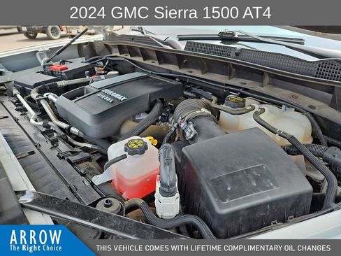 Used 2024 GMC Sierra 1500 AT4 w/ AT4 Preferred Package AWD/4WD image 15