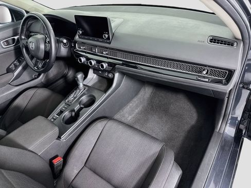 Certified 2024 Honda Civic EX image 17