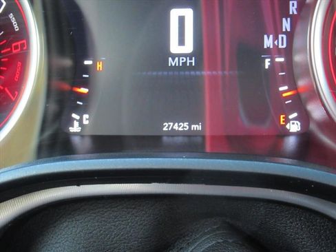 Certified 2022 Dodge Challenger R/T image 24