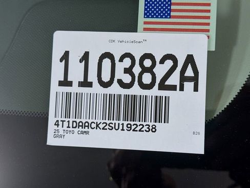 Used 2025 Toyota Camry LE image 30