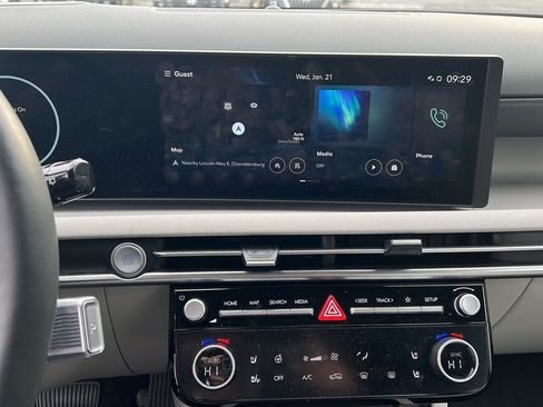 Used 2025 Hyundai Tucson Limited image 10