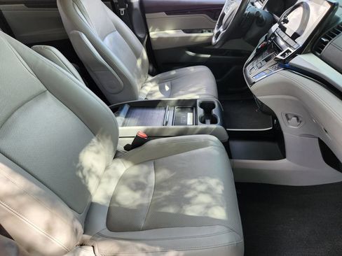 Used 2018 Honda Odyssey Elite image 10