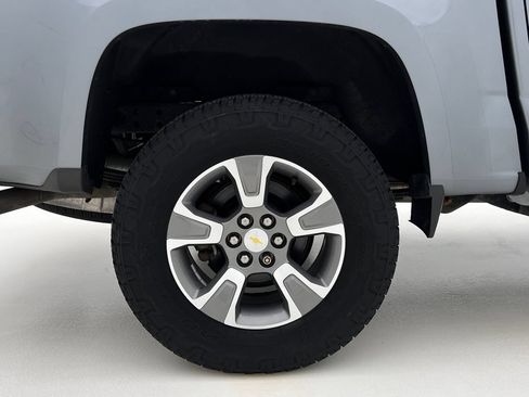 Used 2018 Chevrolet Colorado Z71 AWD/4WD image 29