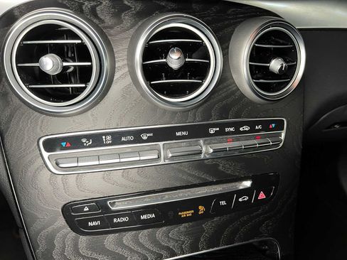 Certified 2018 Mercedes-Benz GLC 300 4MATIC image 32