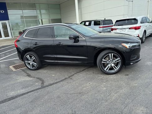 Used 2021 Volvo XC60 T5 Momentum AWD/4WD image 2