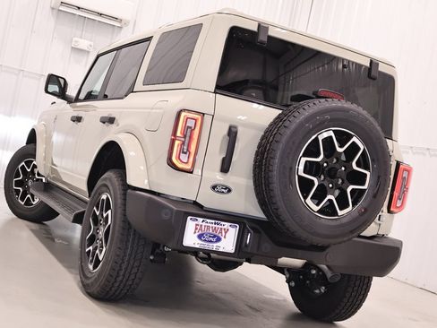 New 2026 Ford Bronco Outer Banks AWD/4WD image 31