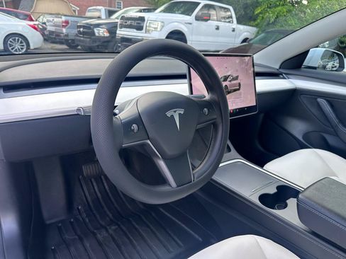 Used 2022 Tesla Model 3 Long Range AWD/4WD image 14