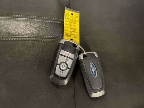 Used 2021 Ford Ranger Lariat w/ Tremor Off-Road Package image 26