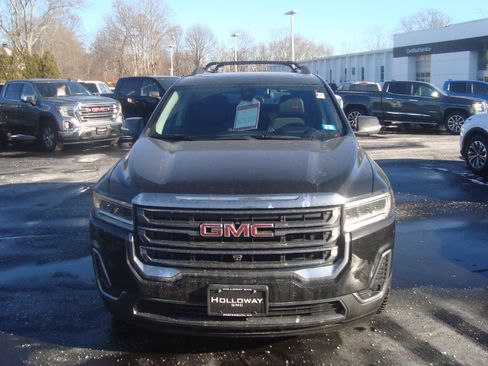 Used 2022 GMC Acadia AT4 w/ Technology Package image 2
