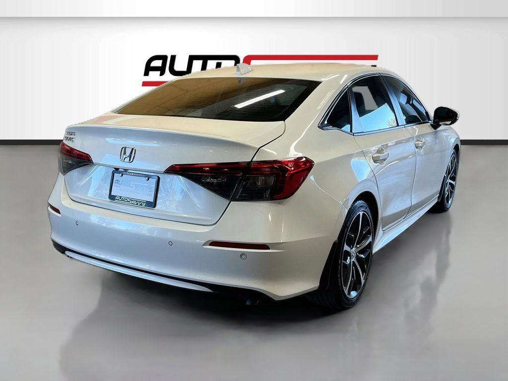 Used 2024 Honda Civic Touring image 7