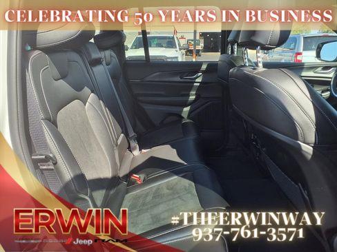 Certified 2023 Jeep Grand Cherokee Altitude image 15