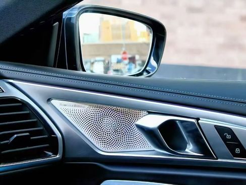 Used 2020 BMW M850i xDrive Coupe image 9