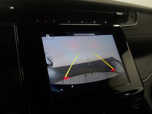 Used 2024 Jeep Grand Cherokee Altitude image 28