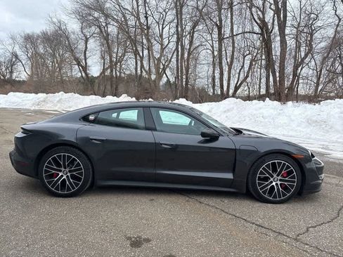 Used 2021 Porsche Taycan 4S image 6