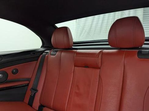 Used 2015 BMW M4 Convertible image 14