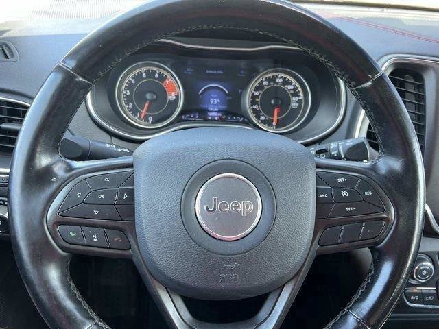 Used 2020 Jeep Cherokee Trailhawk w/ Cold Weather Group AWD/4WD image 20