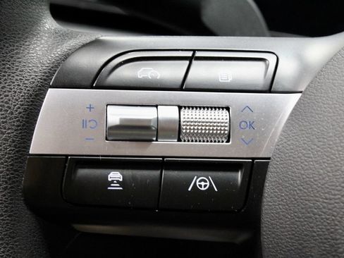 Certified 2025 Hyundai Tucson SE AWD/4WD image 25