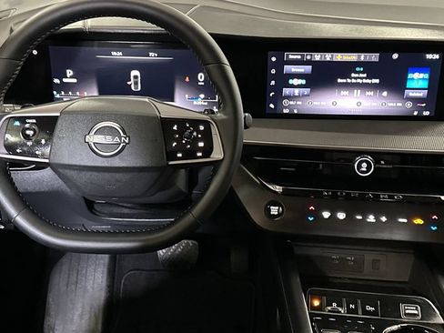 Certified 2025 Nissan Murano SV w/ Cargo Package AWD/4WD image 14