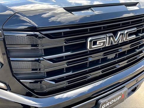 Used 2024 GMC Sierra 1500 Elevation w/ Elevation Premium Package image 30