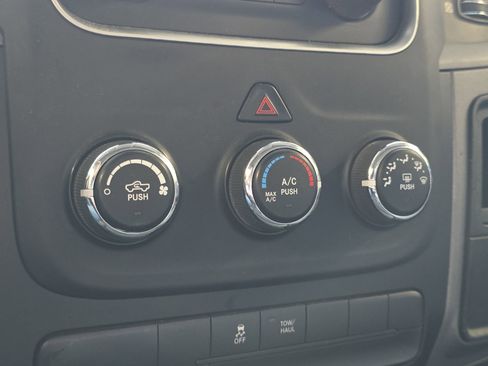 Used 2017 RAM 1500 Tradesman w/ Power & Remote Entry Group image 16