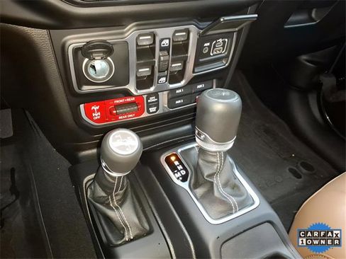 Used 2023 Jeep Wrangler Unlimited Rubicon w/ LED Lighting Group image 27