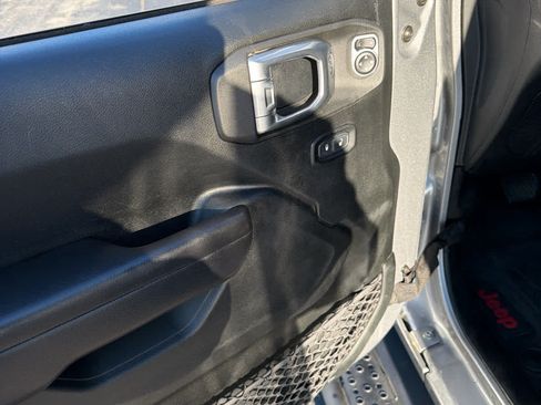 Used 2020 Jeep Wrangler Unlimited Sport S AWD/4WD image 15
