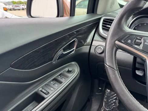 Used 2016 Buick Encore Convenience AWD/4WD image 29